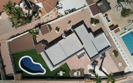 Villa à Ciudad Quesada – EE8913