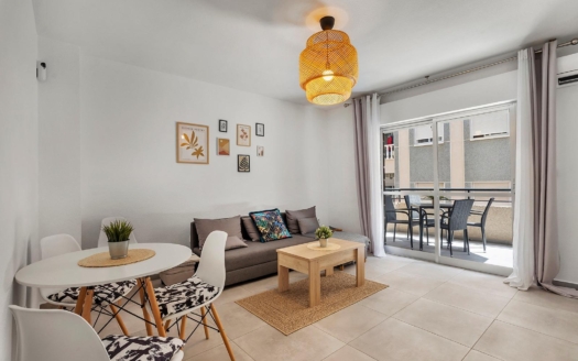 Apartment in Torrevieja – EE14041