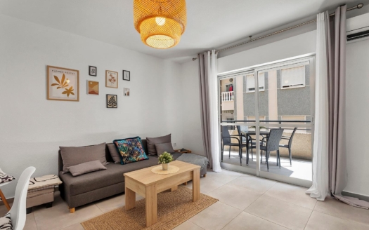 Apartment in Torrevieja – EE14041