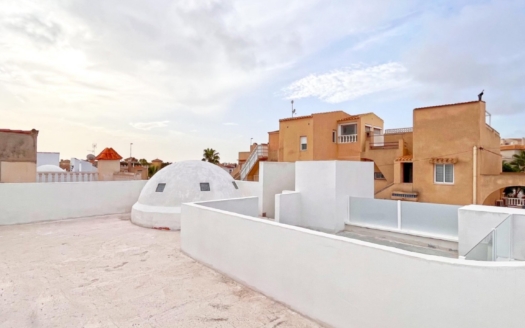Bungalow à Orihuela Costa – EE8847