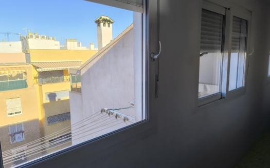 Appartement à Torrevieja – EE8961