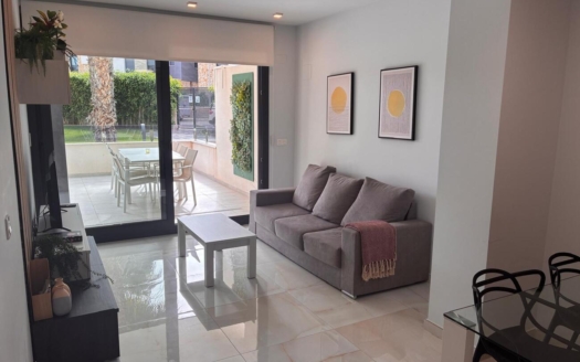 Apartment in Los Altos – EE14214
